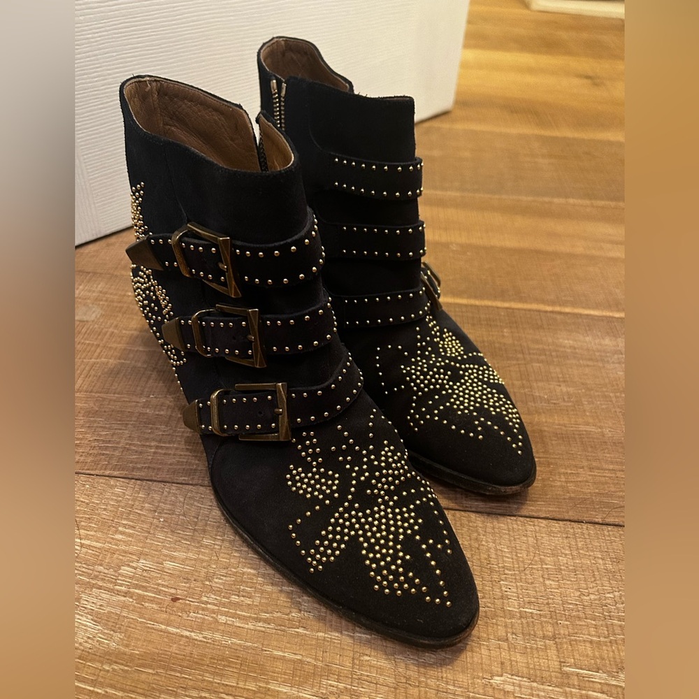 Chloe Susanna Boot in rare navy suede